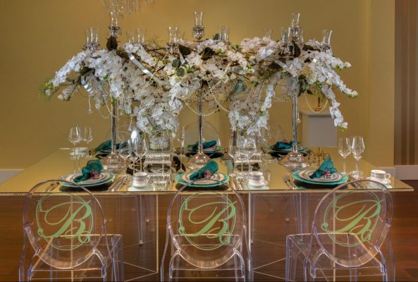 Acrylic-Table-e1499969917398